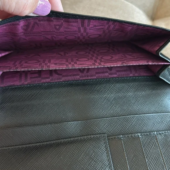Salvatore Ferragamo Bow Wallet - Picture 7 of 8